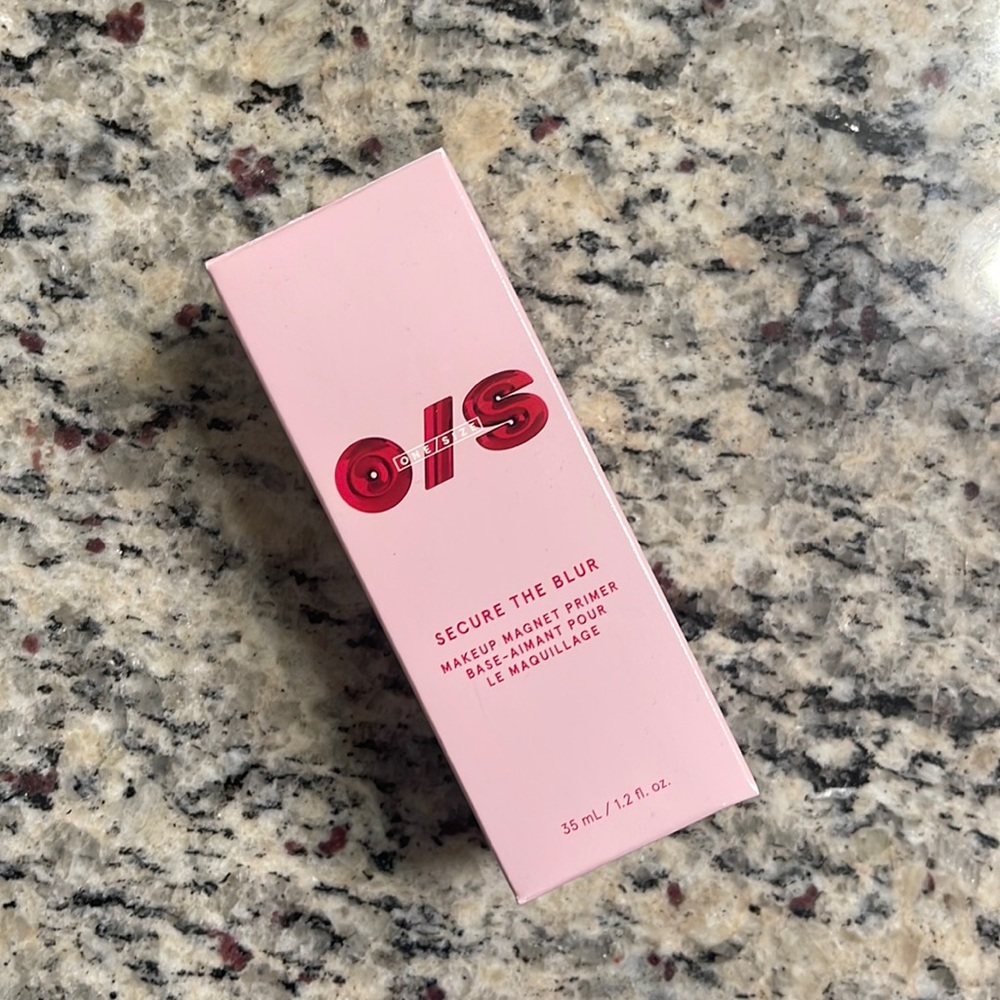 One/Size Secure The Blur Makeup Magnetic Primer